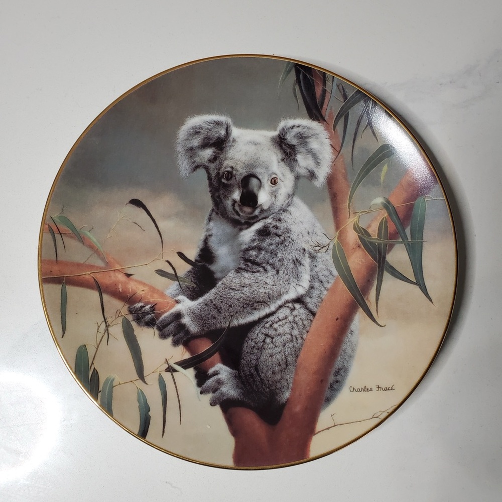 Vintage W. S. George "The Koala" 1990 Decorative Plate by Charles Fracé